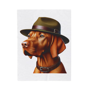 Vizsla Wearing a Campaign Hat - Sherpa Blanket